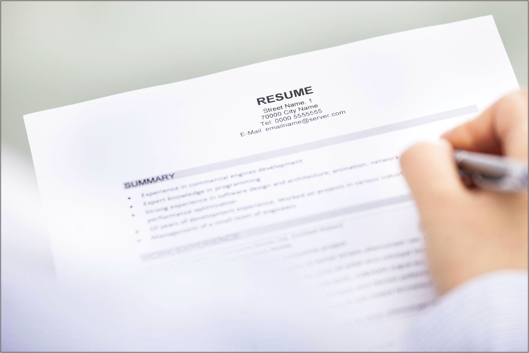 Should You Put Middle Initial On Resume